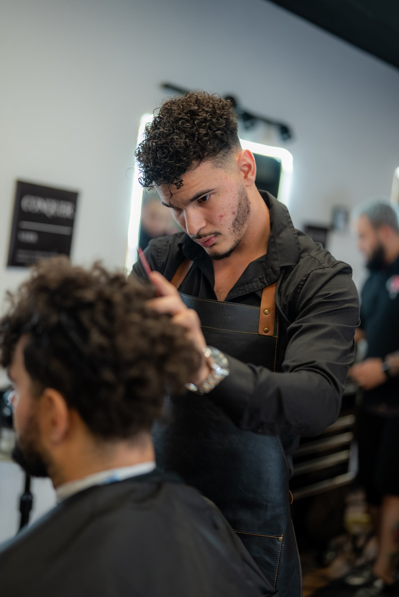 Alexander di' Ferrer trabajando