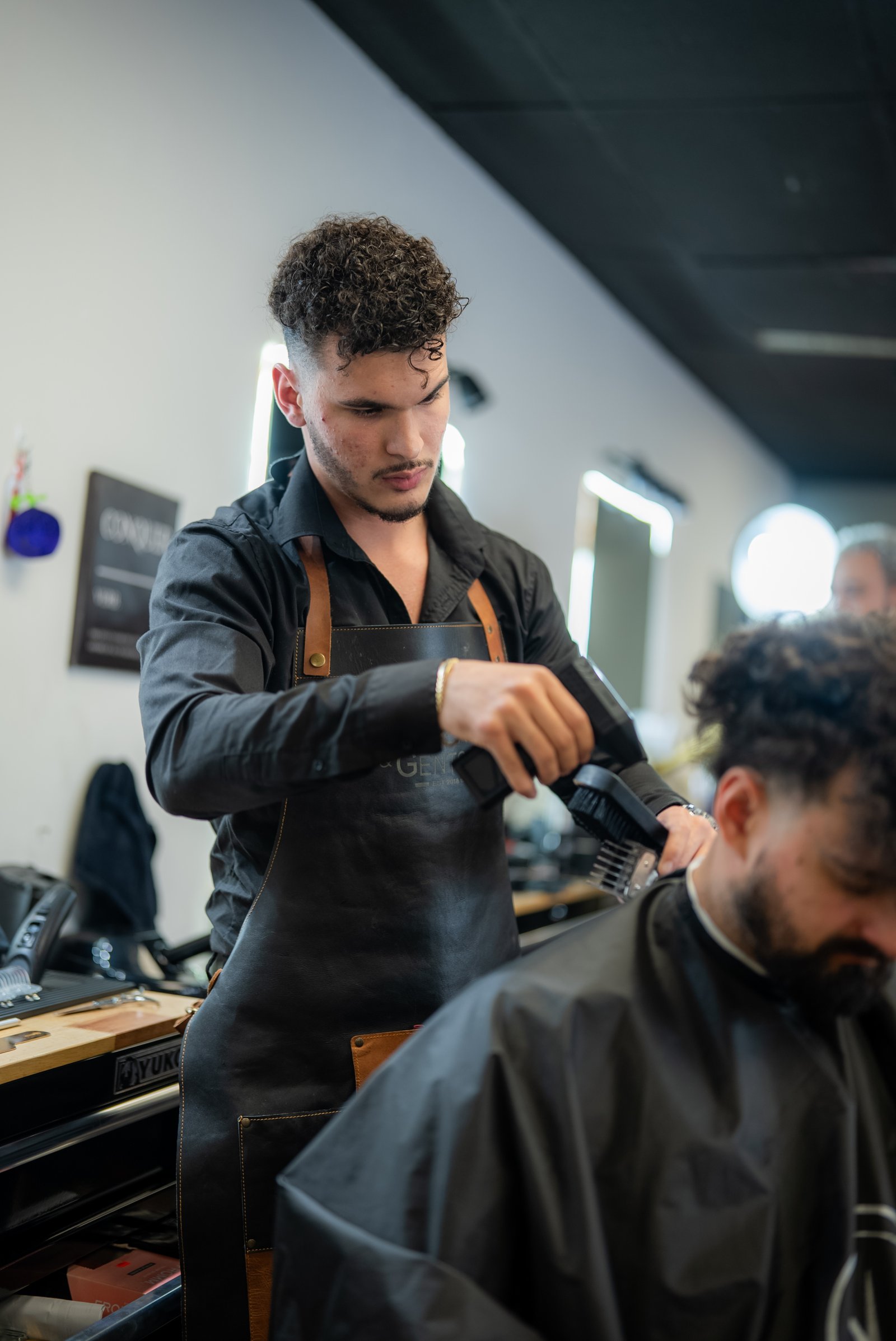 Alexander di' Ferrer trabajando