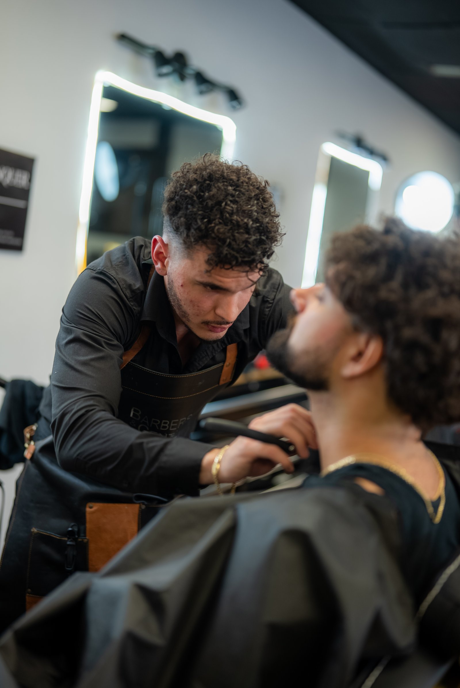 Alexander di' Ferrer trabajando
